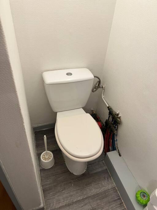 Апартаменты Studio A 2 Minutes De La Gare Мюлуз Экстерьер фото